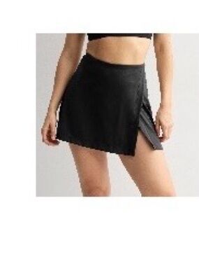 Black Side-Slit Mini Skirt